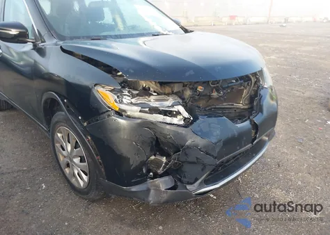 2015 Nissan Rogue S z USA, uszkodzony, nr VIN 5N1AT2MT3FC910899